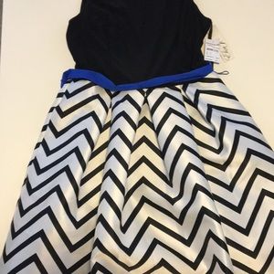 Black and white dress w/ blue ribbon!